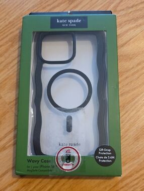 kate spade Clear Case with Black Wavy Trim iPhone 16 Pro Max